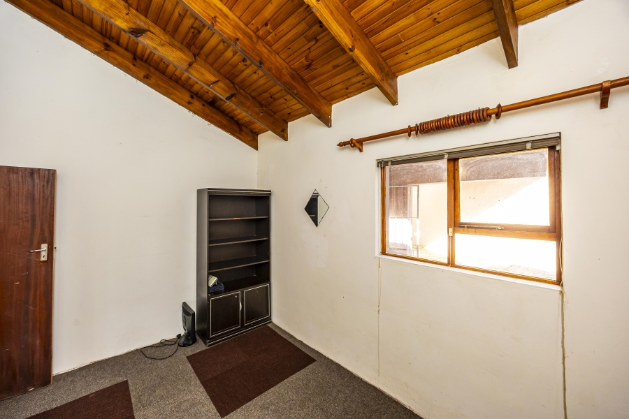 11 Bedroom Property for Sale in Gonubie North Eastern Cape